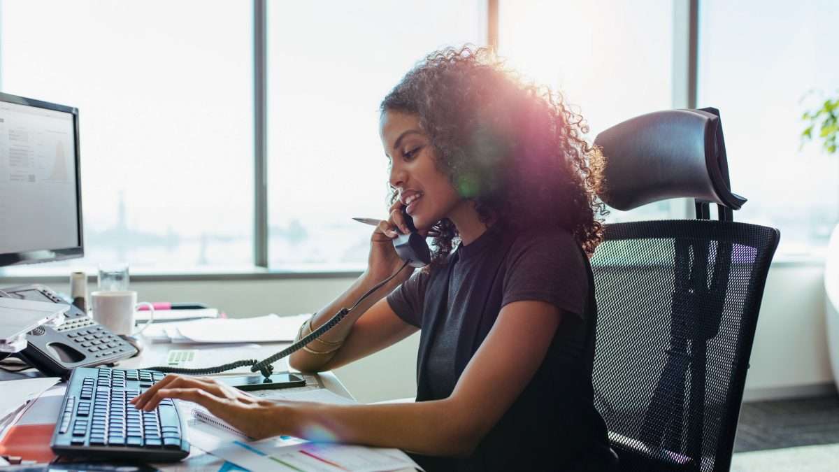 You are currently viewing Should You Hire a PR Firm or Do It Yourself?
